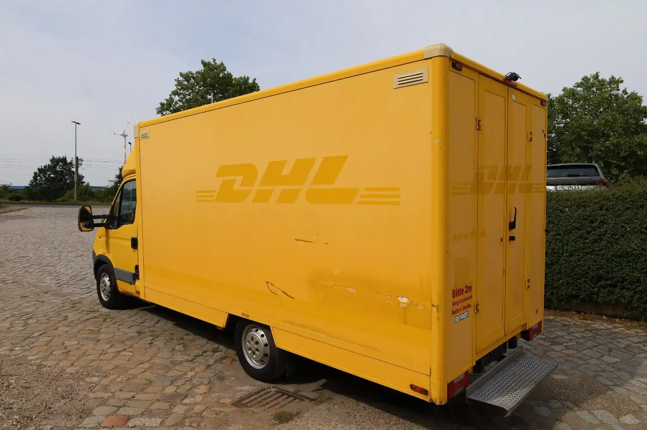 Iveco IS35SI2AA Daily/ Regalsystem/Luftfeder/1. Hand/ - Fourgon grand volume: photos 4 Iveco IS35SI2AA Daily/ Regalsystem/Luftfeder/1. Hand/ - Fourgon grand volume: photos 4