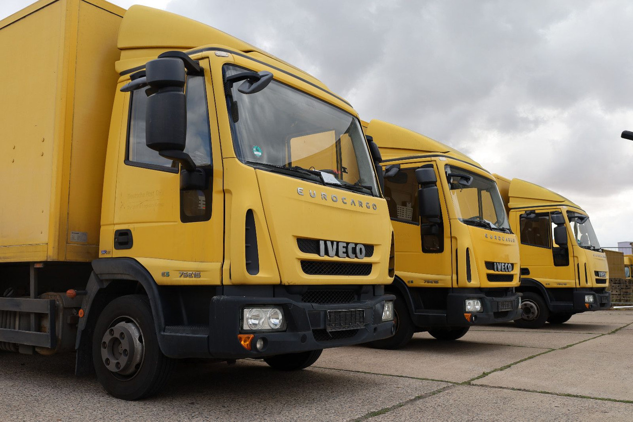 Fourgon grand volume Iveco M752/Koffer/ 1. Hand: photos 1