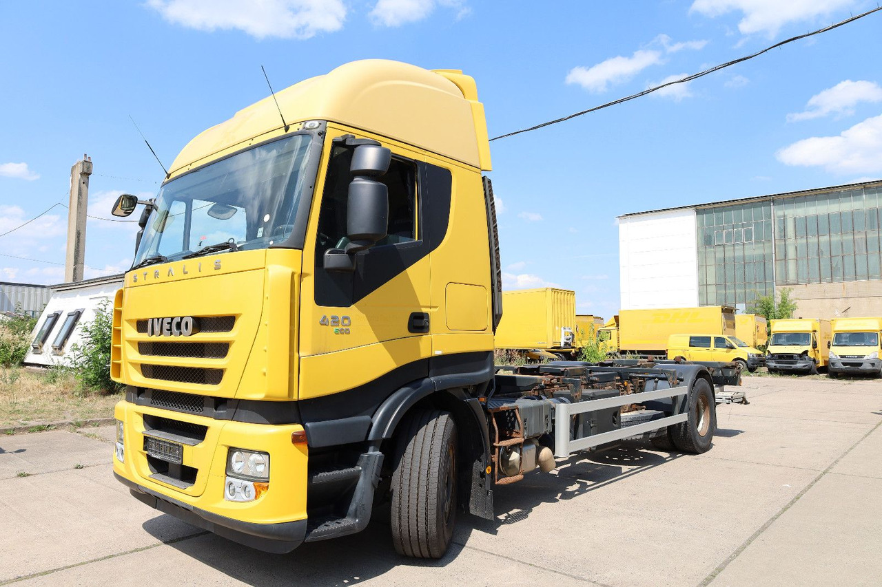Iveco STRALIS/Magirus/L042/1. Hand - Camion porte-conteneur/ Caisse mobile: photos 2 Iveco STRALIS/Magirus/L042/1. Hand - Camion porte-conteneur/ Caisse mobile: photos 2