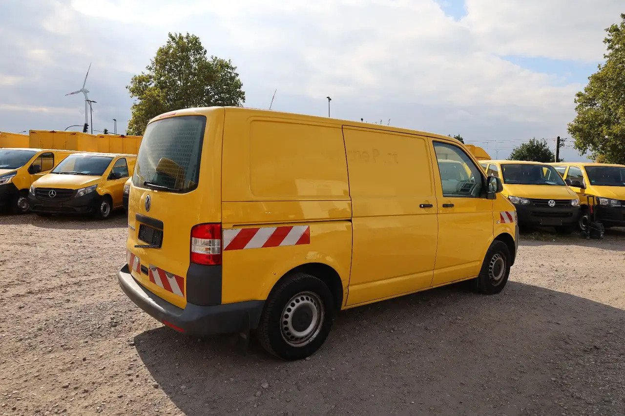 Volkswagen T5 Transporter/ 2.0 TDI/EU5/Werkstattfahrzeug - Fourgon utilitaire: photos 4 Volkswagen T5 Transporter/ 2.0 TDI/EU5/Werkstattfahrzeug - Fourgon utilitaire: photos 4