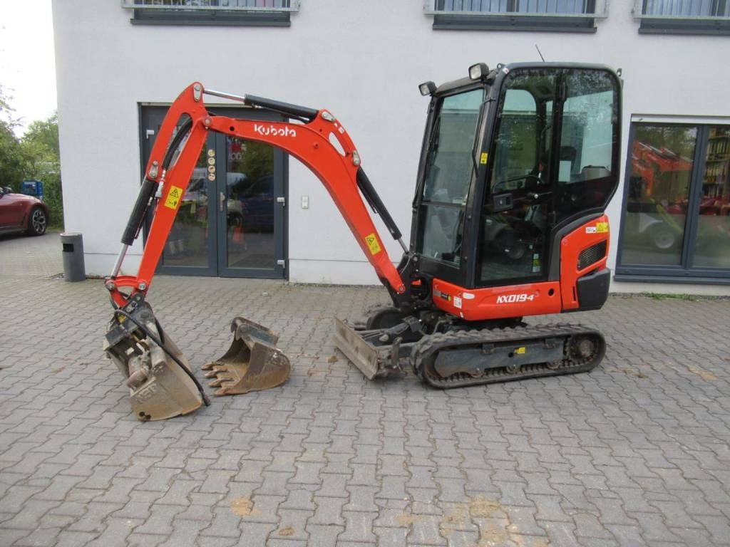 Kubota KX019-4 Löffelpacket - Mini pelle: photos 1 Kubota KX019-4 Löffelpacket - Mini pelle: photos 1