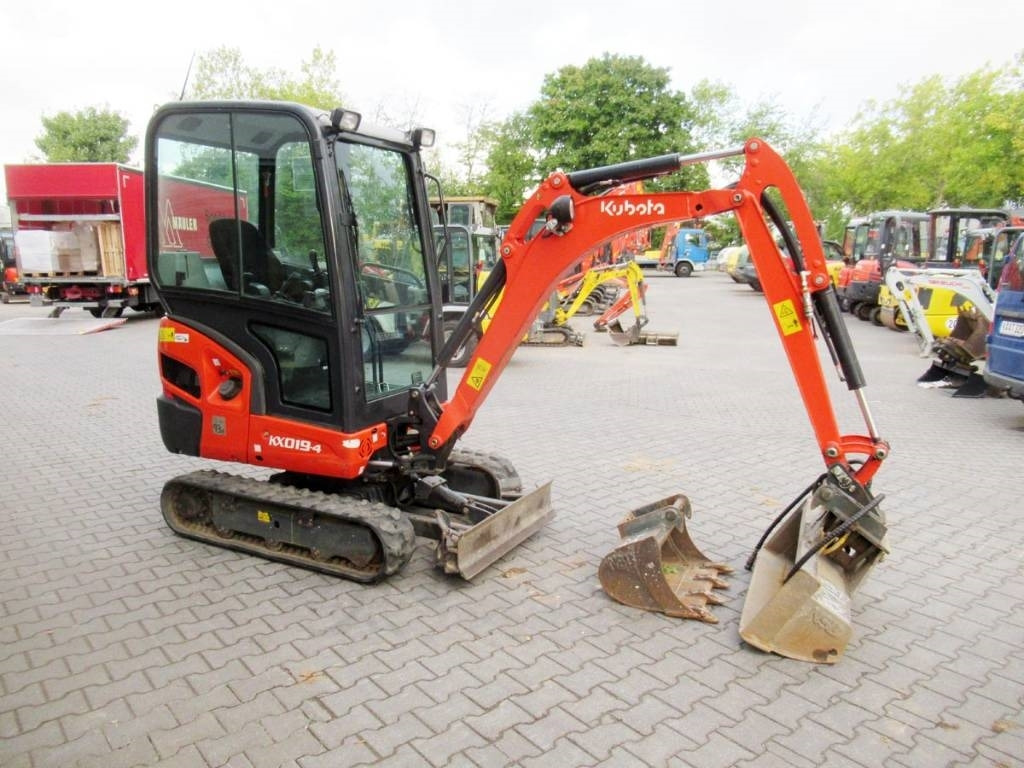 Kubota KX019-4 Löffelpacket - Mini pelle: photos 2 Kubota KX019-4 Löffelpacket - Mini pelle: photos 2
