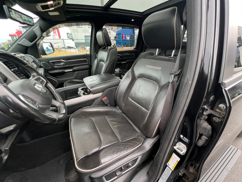 Dodge Ram HEMI 5700 *DODGE RAM 1500 LARAMIE AIR SUSP* - Voiture: photos 4 Dodge Ram HEMI 5700 *DODGE RAM 1500 LARAMIE AIR SUSP* - Voiture: photos 4