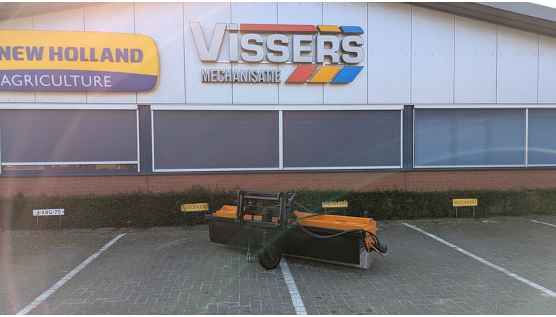 Bema Bema 25 Veegmachine - Machine de nettoyage: photos 2 Bema Bema 25 Veegmachine - Machine de nettoyage: photos 2