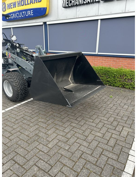 Tobroco Volumebak 130 cm Giant aanspan - Godet pour Engins de chantier: photos 2 Tobroco Volumebak 130 cm Giant aanspan - Godet pour Engins de chantier: photos 2