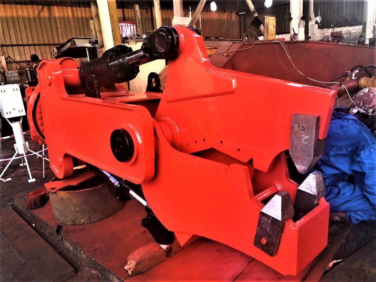 AME 360' Rotating Concrete Demolition Shear Jaw Suitable for 30-50 T - Cisaille de démolition pour Pelle: photos 2 AME 360' Rotating Concrete Demolition Shear Jaw Suitable for 30-50 T - Cisaille de démolition pour Pelle: photos 2