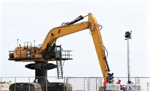 AME Elevated Excavator and Long Reach Boom from Manufacturer - Flèche pour Pelle: photos 1 AME Elevated Excavator and Long Reach Boom from Manufacturer - Flèche pour Pelle: photos 1