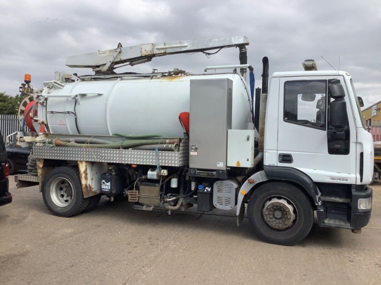 IVECO 180e25 euro5 - Camion hydrocureur: photos 2 IVECO 180e25 euro5 - Camion hydrocureur: photos 2