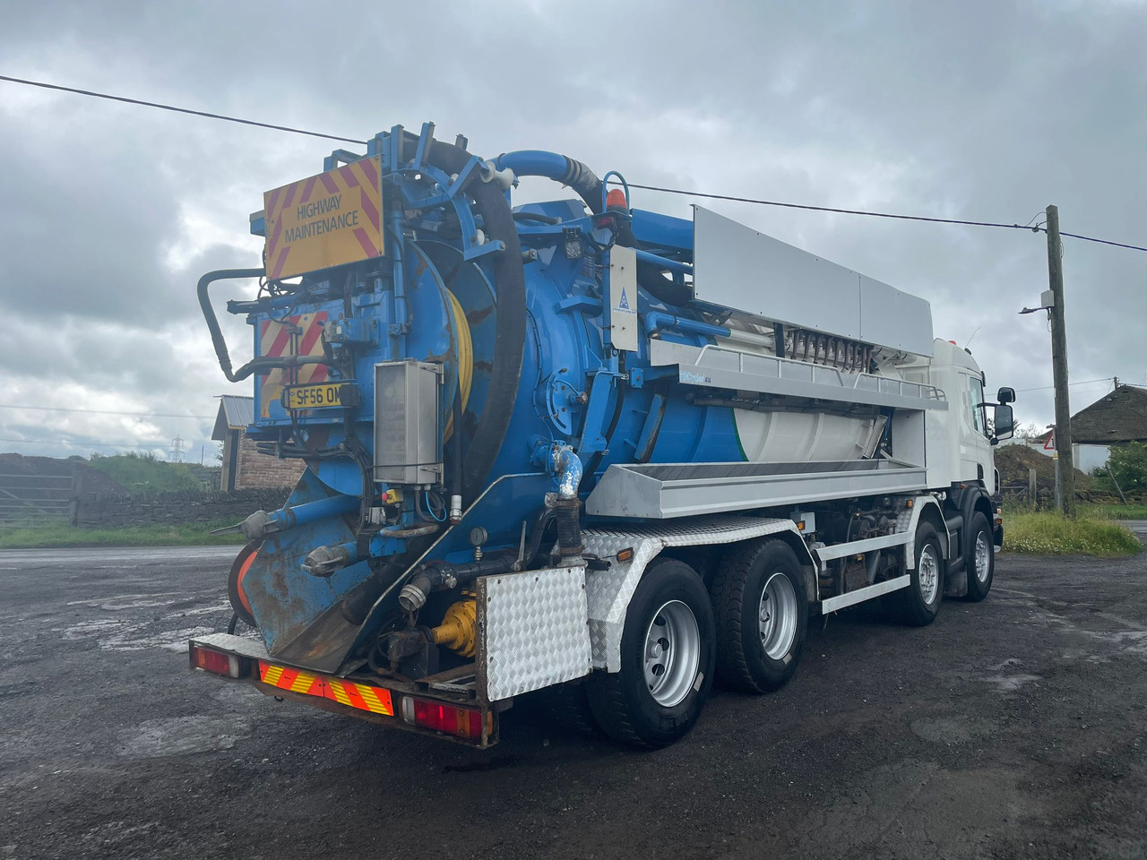 Scania P420 JHL combi tanker recykler - Camion hydrocureur: photos 3 Scania P420 JHL combi tanker recykler - Camion hydrocureur: photos 3