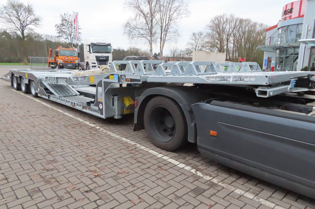 Kässbohrer K.SOK Truck/Car Transporter, Novagrau Kässbohrer K.SOK Truck/Car Transporter, Novagrau - Semi-remorque porte-voitures: photos 4 Kässbohrer K.SOK Truck/Car Transporter, Novagrau Kässbohrer K.SOK Truck/Car Transporter, Novagrau - Semi-remorque porte-voitures: photos 4