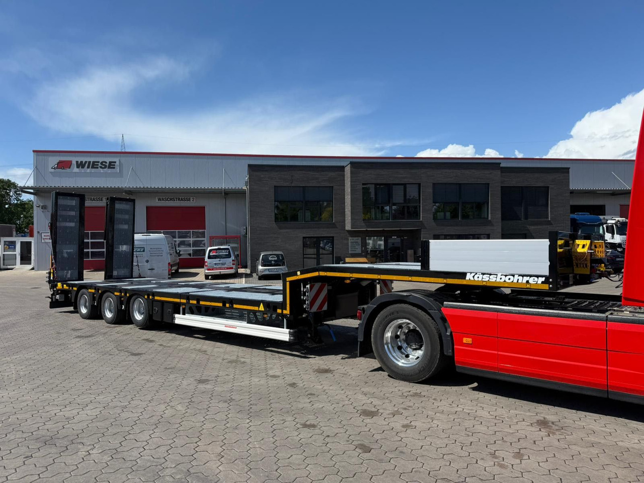 Kässbohrer SLS.HS Tieflader mit hydr. Schwanenhals - Semi-remorque surbaissé: photos 2 Kässbohrer SLS.HS Tieflader mit hydr. Schwanenhals - Semi-remorque surbaissé: photos 2