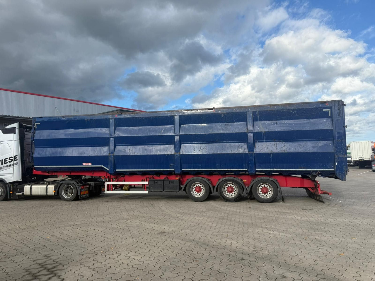Kempf SKM 35/3 Großraummulde für Schrott 85m³ - Semi-remorque benne: photos 5 Kempf SKM 35/3 Großraummulde für Schrott 85m³ - Semi-remorque benne: photos 5