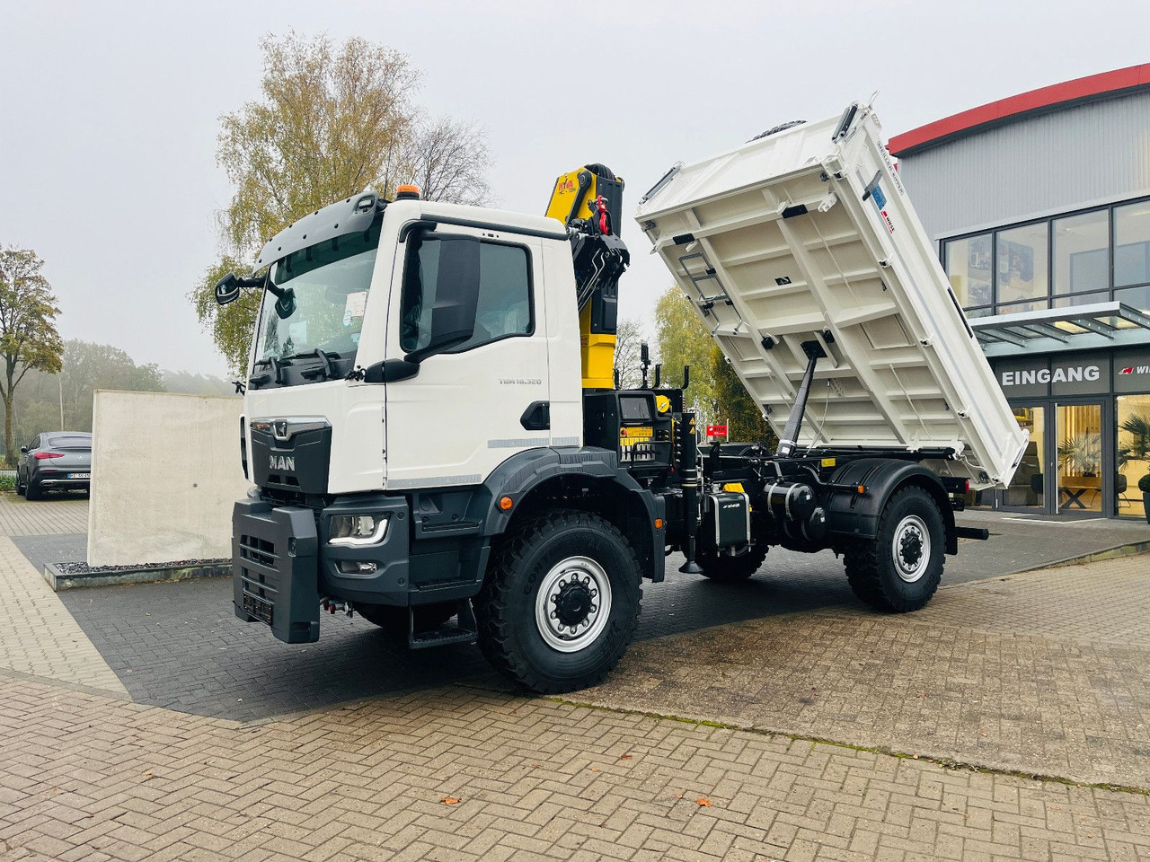 MAN TGM 18.320 4x4 BB Kipper Kran 131 Single Winter - Camion grue: photos 5 MAN TGM 18.320 4x4 BB Kipper Kran 131 Single Winter - Camion grue: photos 5