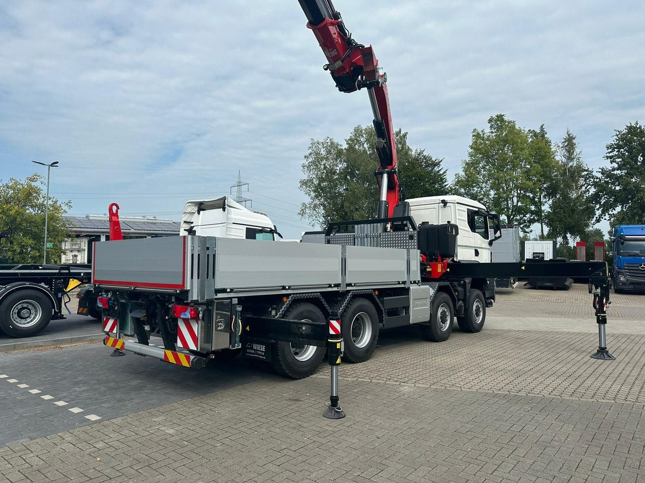MAN TGS 41.520 8x8 mit Fassi Ladekran F710RA.2.26 - Camion grue: photos 3 MAN TGS 41.520 8x8 mit Fassi Ladekran F710RA.2.26 - Camion grue: photos 3