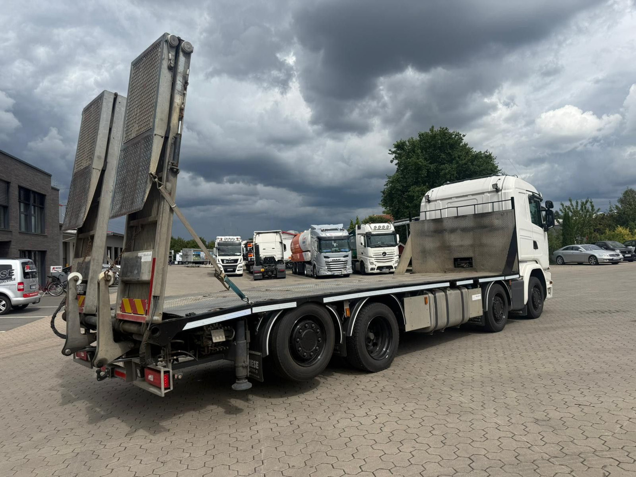 Scania G450 Baumaschinentransporter mit Rampen - Remorqueuse: photos 4 Scania G450 Baumaschinentransporter mit Rampen - Remorqueuse: photos 4