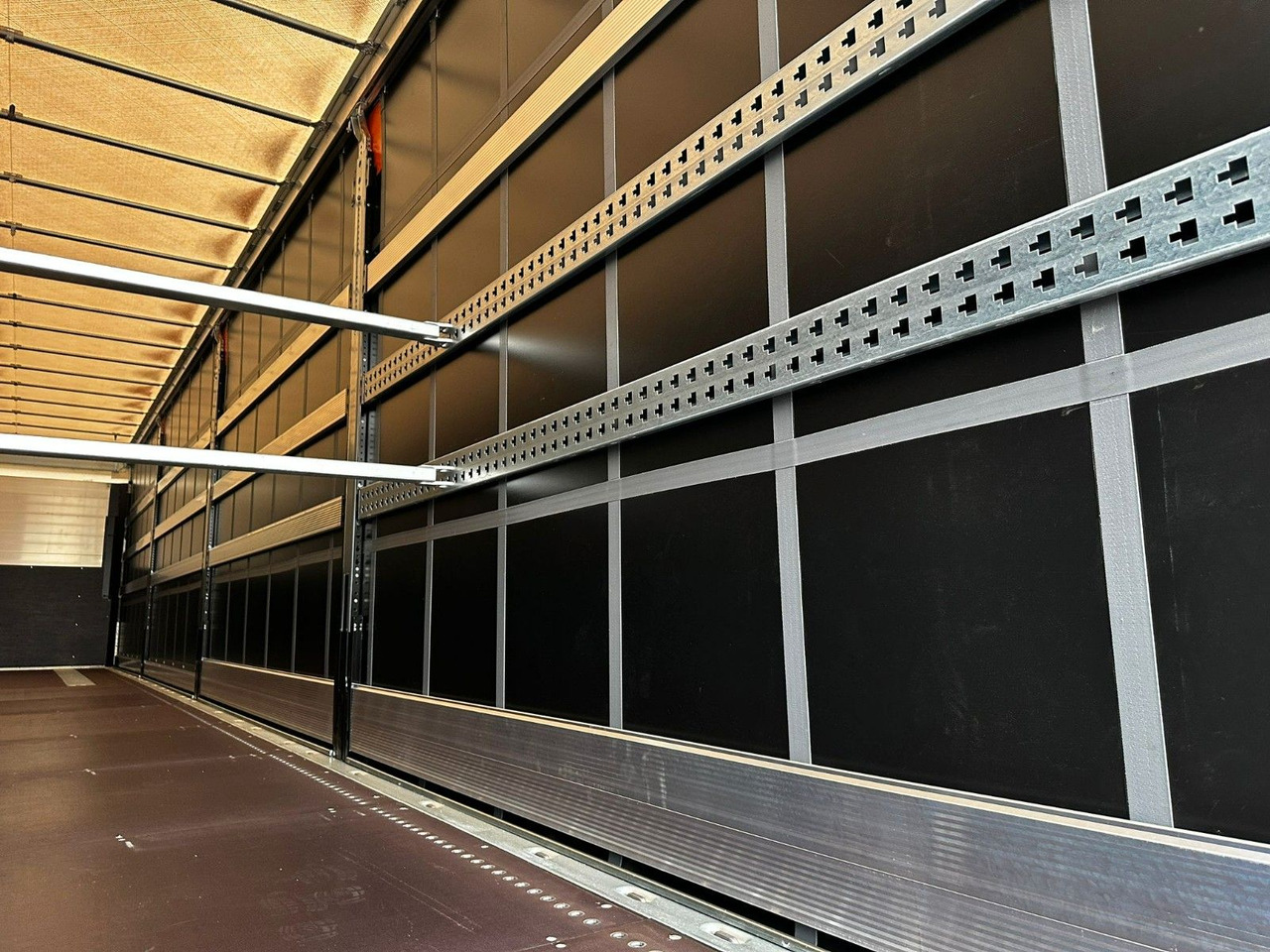 Crédit-bail de  Schmitz Cargobull SCS 24/L Speed Curtain - sofort verfügbar!! Schmitz Cargobull SCS 24/L Speed Curtain - sofort verfügbar!!: photos 9