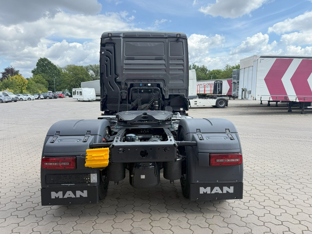 MAN TGX 18.480 4x2 HydroDrive Allrad mit Hydraulik - Tracteur routier: photos 5 MAN TGX 18.480 4x2 HydroDrive Allrad mit Hydraulik - Tracteur routier: photos 5