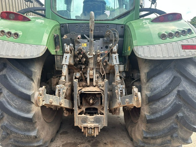 FENDT 724 Plus - Tracteur agricole: photos 3 FENDT 724 Plus - Tracteur agricole: photos 3