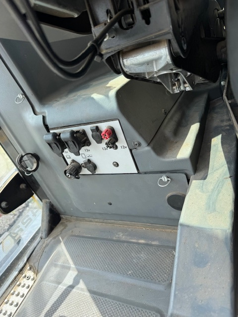JCB 4220 fastrac - Tracteur agricole: photos 5 JCB 4220 fastrac - Tracteur agricole: photos 5
