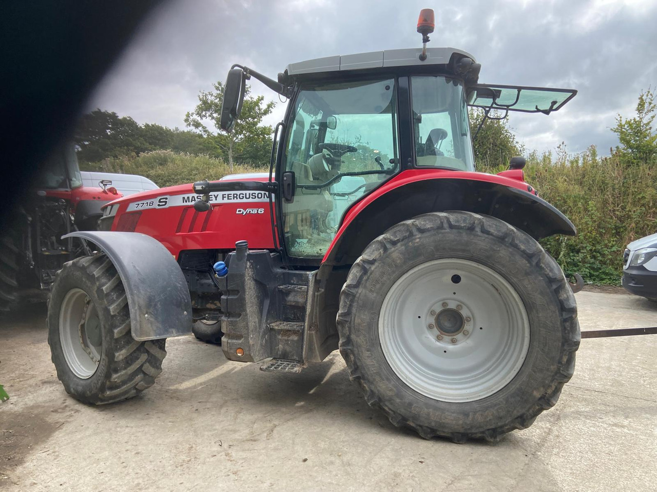 MASSEY FERGUSON 7718s - Tracteur agricole: photos 3 MASSEY FERGUSON 7718s - Tracteur agricole: photos 3