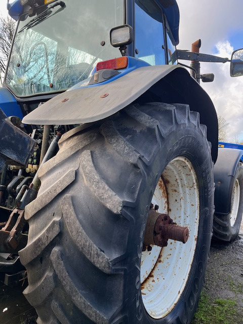 New Holland TM190 - Tracteur agricole: photos 3 New Holland TM190 - Tracteur agricole: photos 3