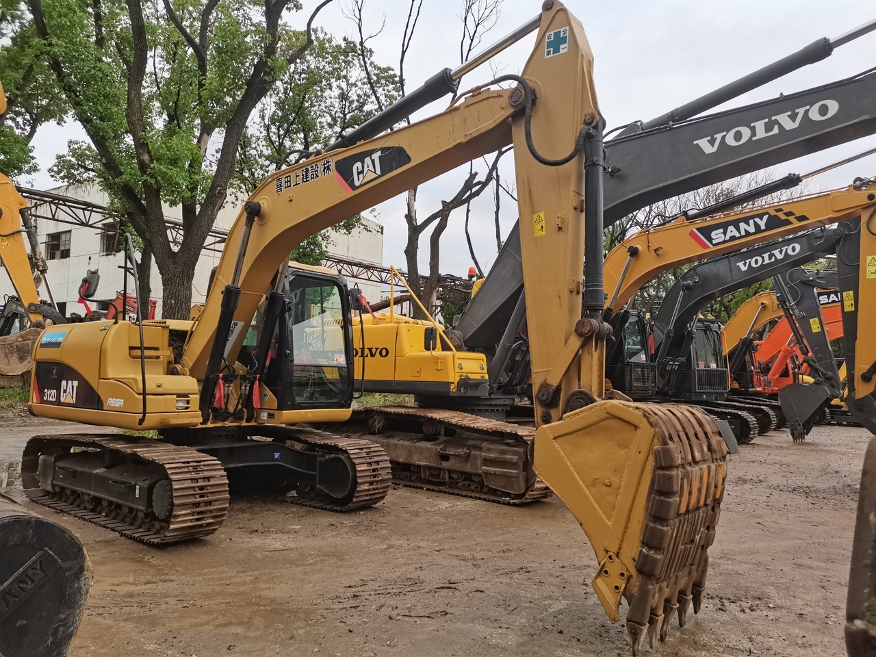 CATERPILLAR 312D - Pelle sur chenille: photos 1 CATERPILLAR 312D - Pelle sur chenille: photos 1