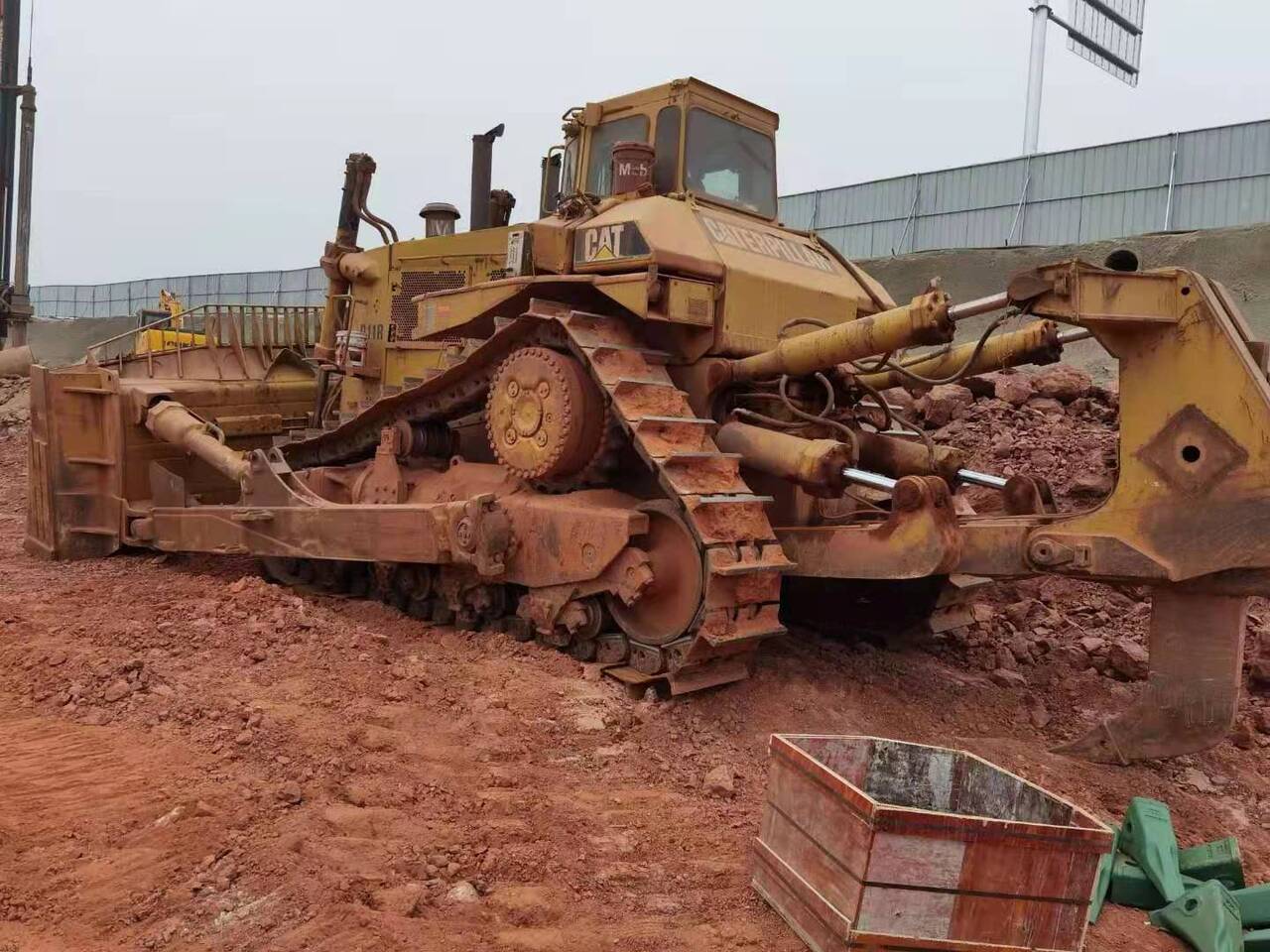 CATERPILLAR D11 - Bulldozer: photos 2 CATERPILLAR D11 - Bulldozer: photos 2