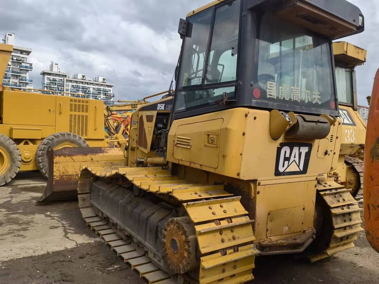 CATERPILLAR D5K - Bulldozer: photos 2 CATERPILLAR D5K - Bulldozer: photos 2