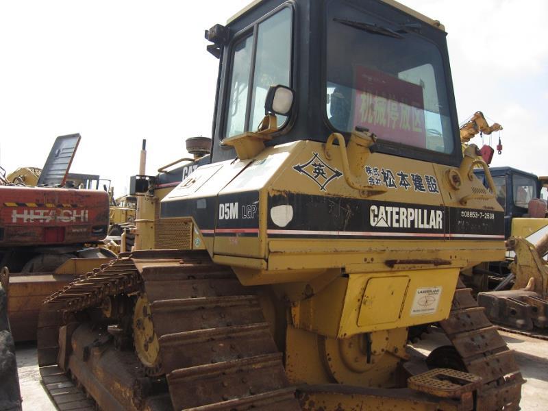 CATERPILLAR D5M - Bulldozer: photos 2 CATERPILLAR D5M - Bulldozer: photos 2