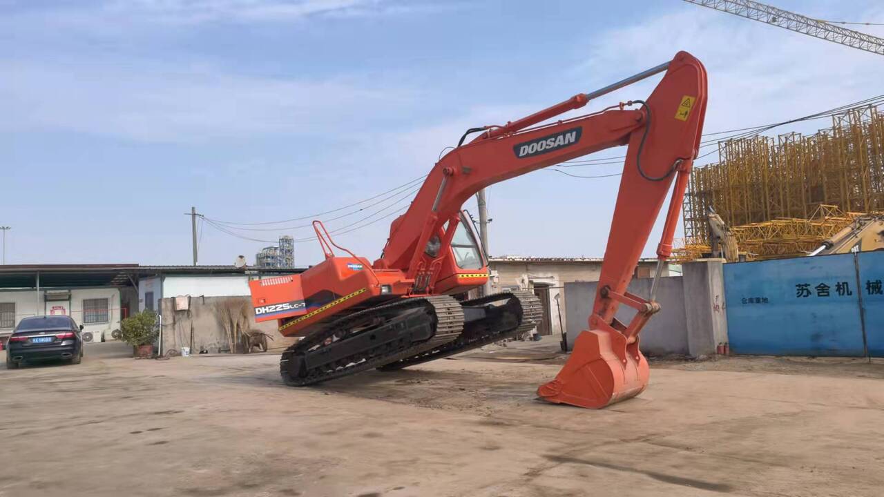 DOOSAN DH225LC-7 - Pelle sur chenille: photos 5 DOOSAN DH225LC-7 - Pelle sur chenille: photos 5