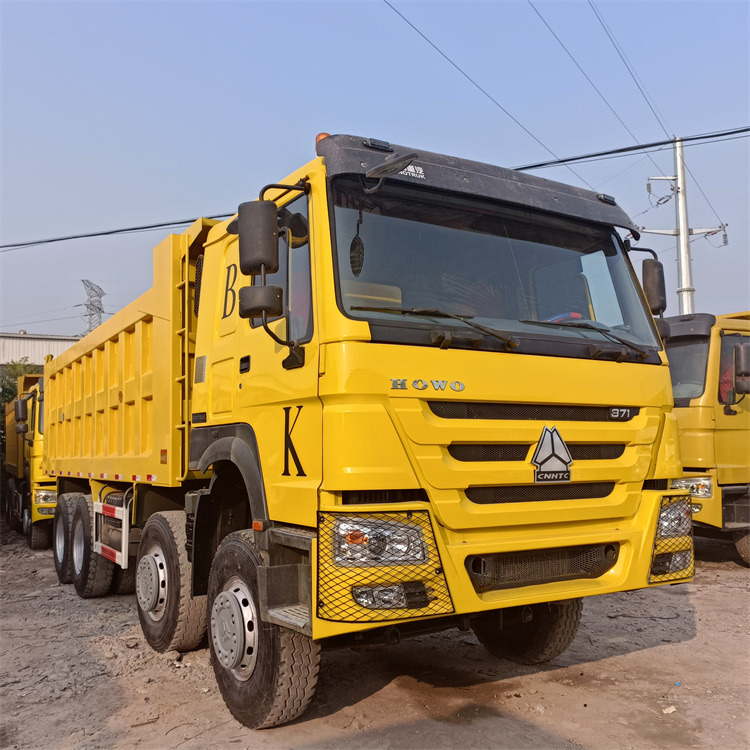 Camion benne HOWO HOWO 8x4 371-Yellow Tipper: photos 6