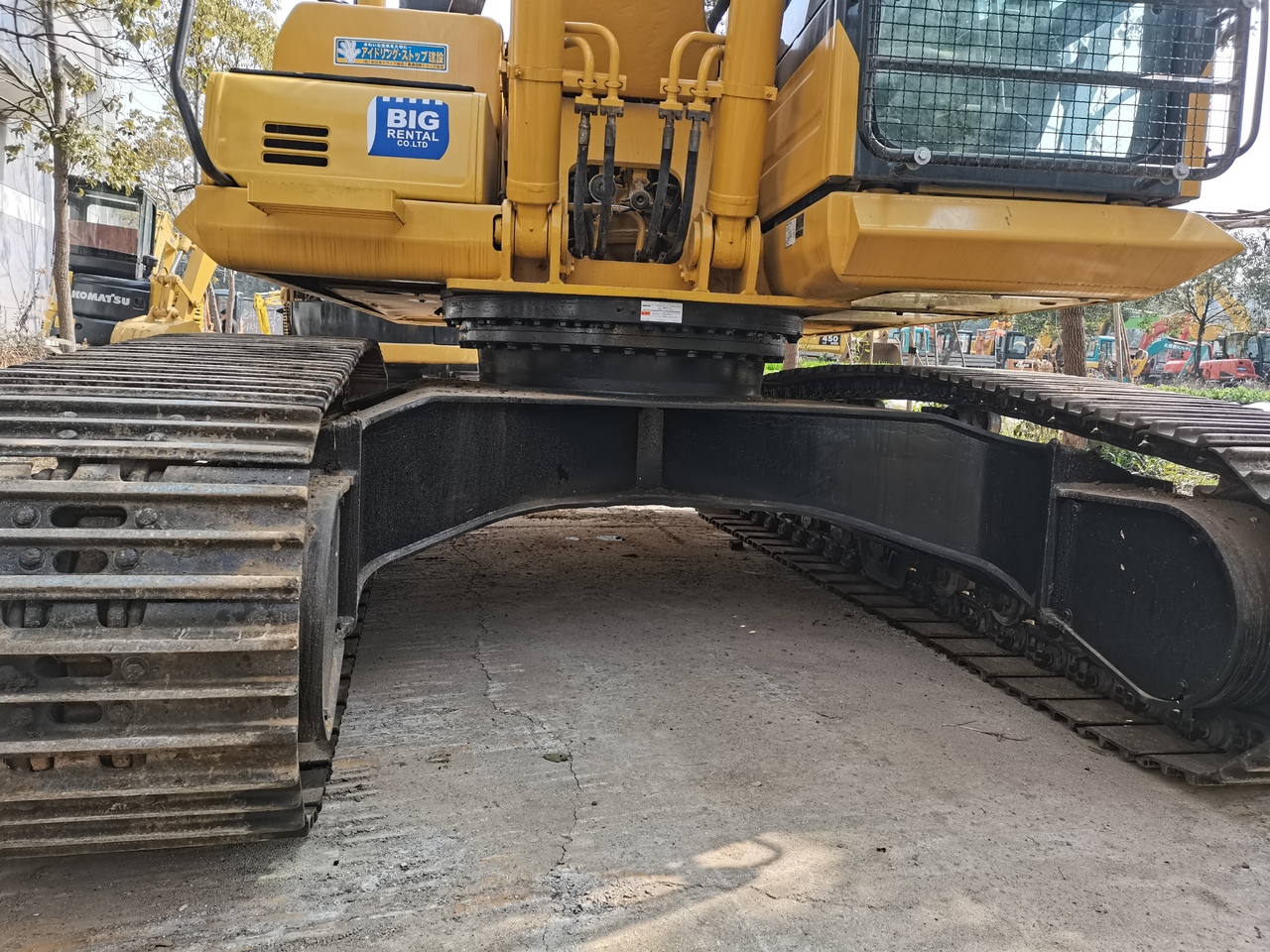 KOMATSU PC220-8 - Pelle sur chenille: photos 5 KOMATSU PC220-8 - Pelle sur chenille: photos 5