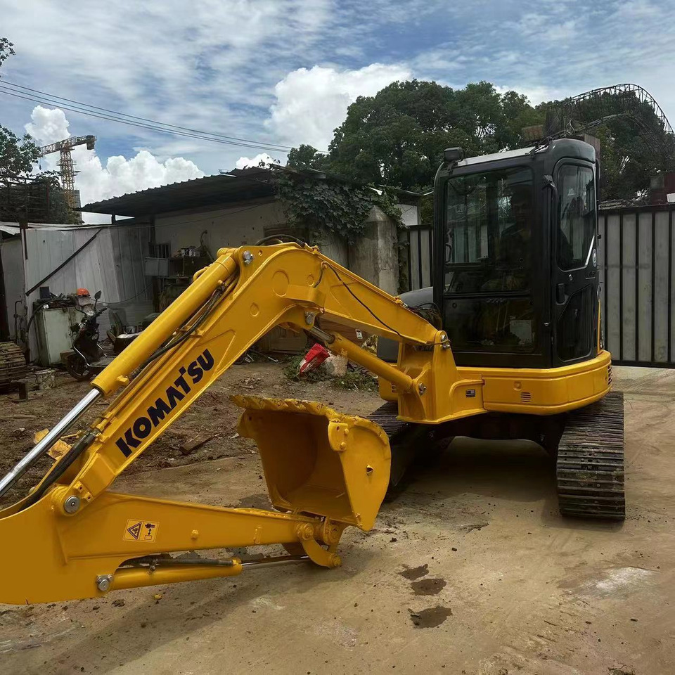 KOMATSU PC55MR - Mini pelle: photos 4 KOMATSU PC55MR - Mini pelle: photos 4