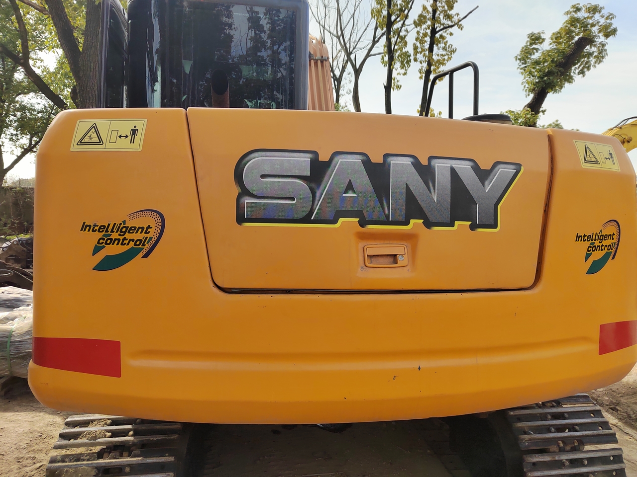 SANY SY95C - Pelle sur chenille: photos 2 SANY SY95C - Pelle sur chenille: photos 2