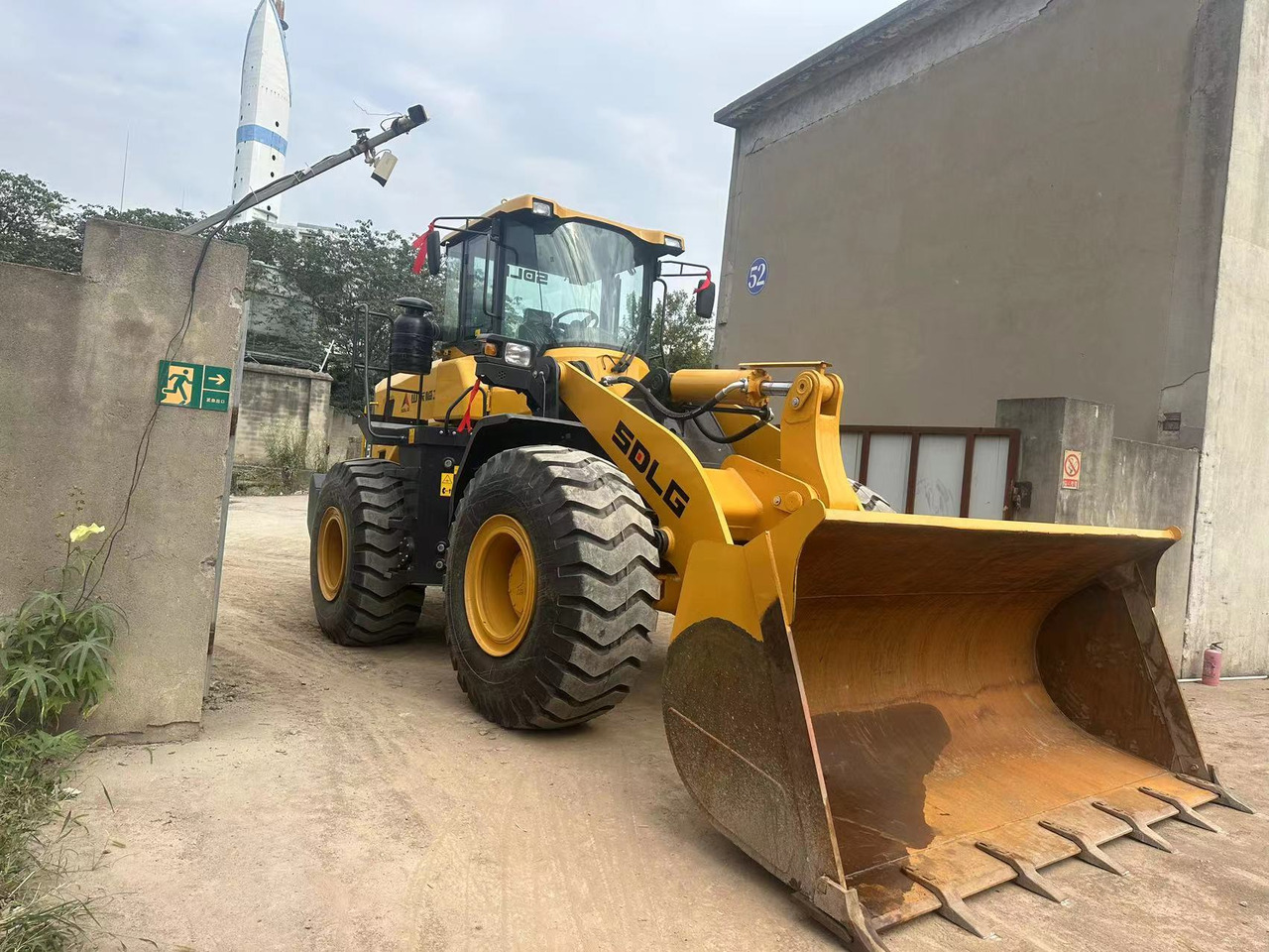 SDLG LG956F - Pelle sur chenille: photos 1 SDLG LG956F - Pelle sur chenille: photos 1