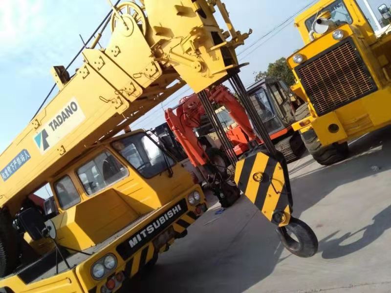 TADANO TL300-E - Grue: photos 3 TADANO TL300-E - Grue: photos 3