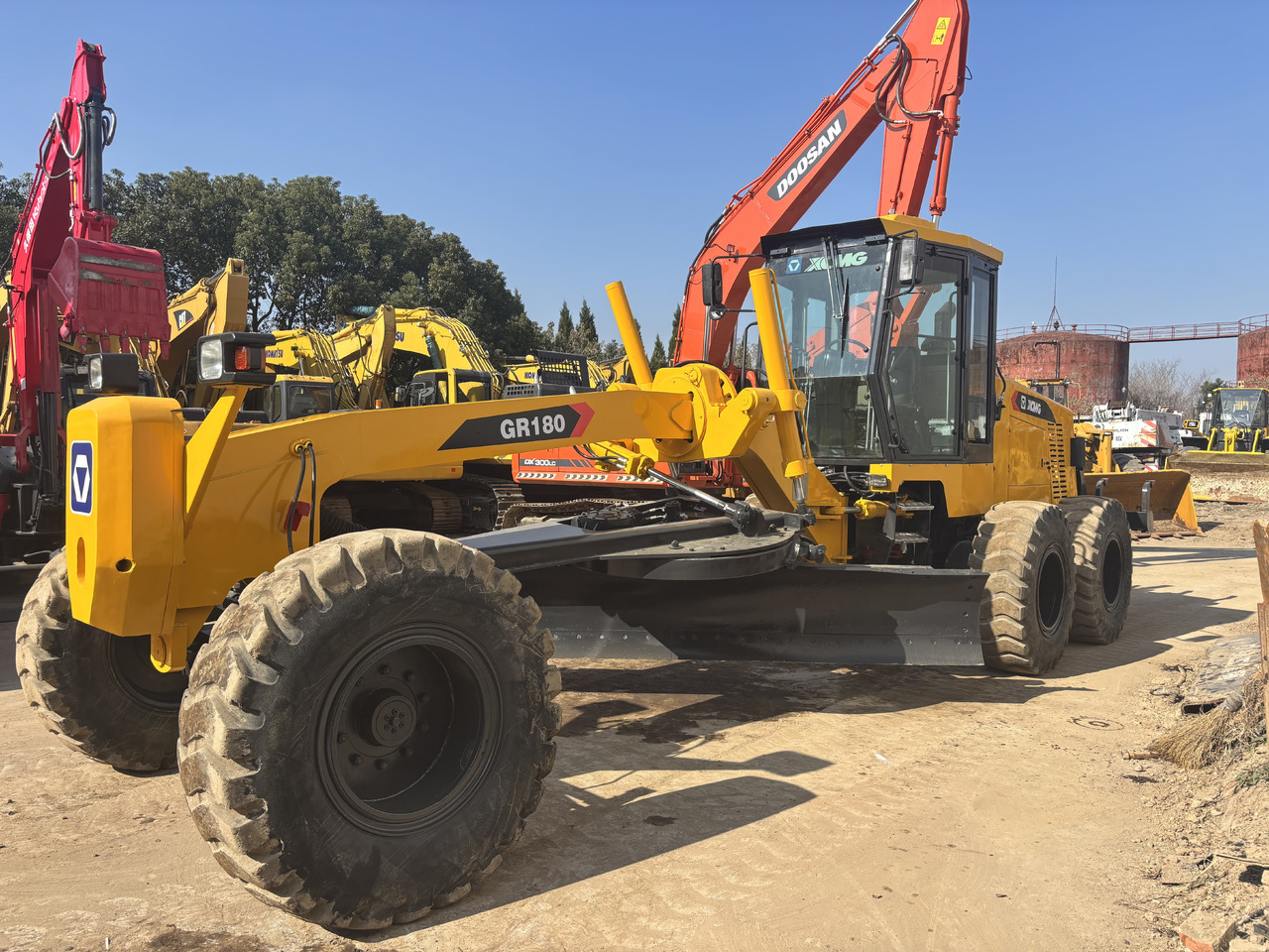 XCMG GR180 - Niveleuse: photos 3 XCMG GR180 - Niveleuse: photos 3