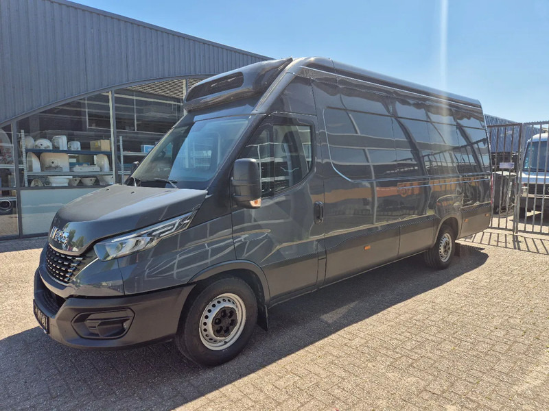 Iveco Daily 35S18 L4H3/ Fleischwagen/ Meattransport/ TK C 450 MAX/ Nr.2 - Utilitaire frigorifique: photos 5 Iveco Daily 35S18 L4H3/ Fleischwagen/ Meattransport/ TK C 450 MAX/ Nr.2 - Utilitaire frigorifique: photos 5