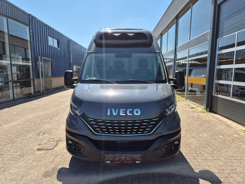 Iveco Daily 35S18 L4H3/ Fleischwagen/ Meattransport/ TK C 450 MAX/ Nr.2 - Utilitaire frigorifique: photos 4 Iveco Daily 35S18 L4H3/ Fleischwagen/ Meattransport/ TK C 450 MAX/ Nr.2 - Utilitaire frigorifique: photos 4