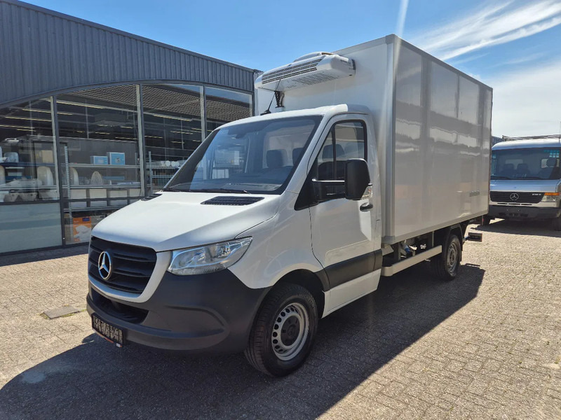 Mercedes-Benz Sprinter 315 CDI/ Kuhlkoffer/ TK V300 MAX/ LBW/ Stby230 - Utilitaire frigorifique: photos 5 Mercedes-Benz Sprinter 315 CDI/ Kuhlkoffer/ TK V300 MAX/ LBW/ Stby230 - Utilitaire frigorifique: photos 5