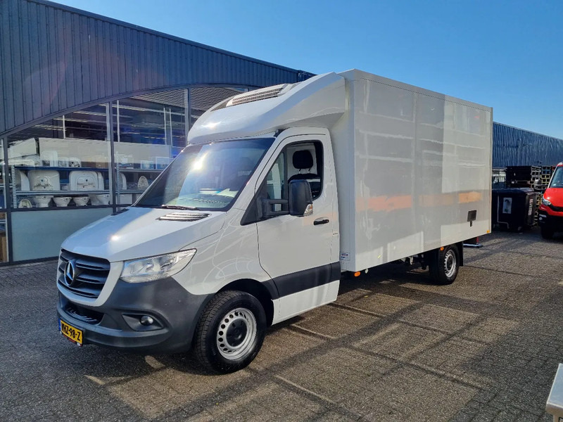 Mercedes-Benz Sprinter 316 CDI Kuhlkoffer Thermoking V300MAX Euro 6D 230V - Utilitaire frigorifique: photos 4 Mercedes-Benz Sprinter 316 CDI Kuhlkoffer Thermoking V300MAX Euro 6D 230V - Utilitaire frigorifique: photos 4