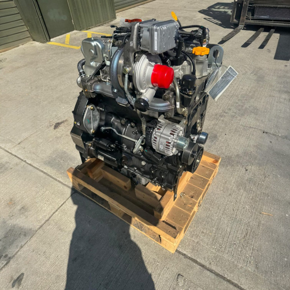JCB 444 81kW 24V Tier 4 Turbo Engine - Moteur: photos 1 JCB 444 81kW 24V Tier 4 Turbo Engine - Moteur: photos 1