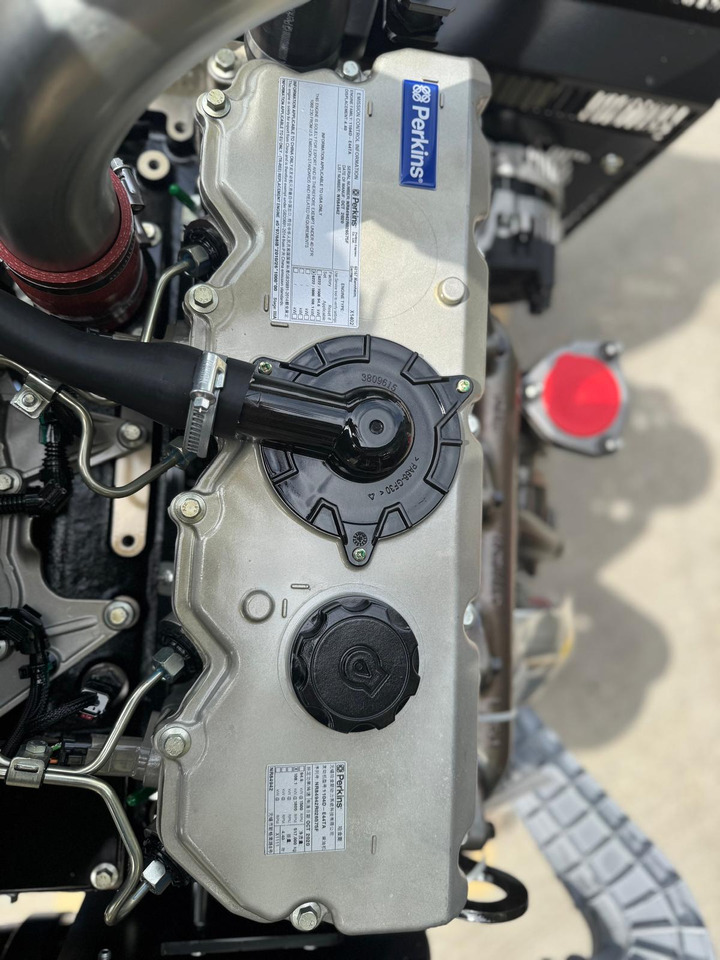 New Perkins 1104D-E44TA NR Build Generating Set with Radiator - Moteur: photos 4 New Perkins 1104D-E44TA NR Build Generating Set with Radiator - Moteur: photos 4