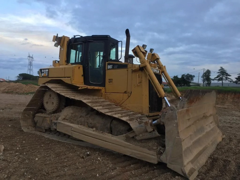 Caterpillar D6T LGP - Bulldozer: photos 2 Caterpillar D6T LGP - Bulldozer: photos 2