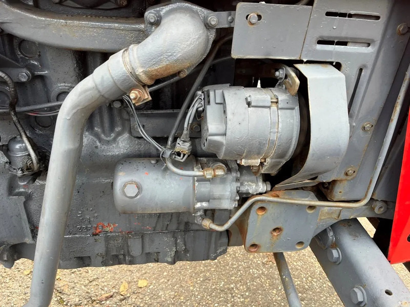 Massey Ferguson 265 MF 265 4x2 tractor - Tracteur agricole: photos 3 Massey Ferguson 265 MF 265 4x2 tractor - Tracteur agricole: photos 3