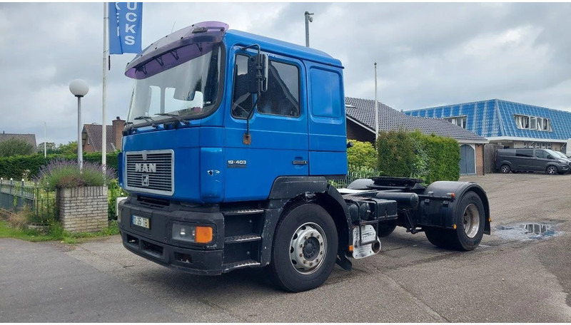 MAN 19.403 MANUAL GEARBOX - Tracteur routier: photos 1 MAN 19.403 MANUAL GEARBOX - Tracteur routier: photos 1
