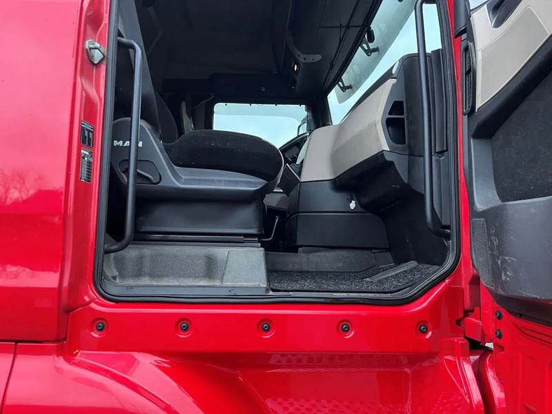 MAN TGX 18.460 ORIGINAL HOLLAND TRUCKHEAD DOUBLE PTO - Tracteur routier: photos 5 MAN TGX 18.460 ORIGINAL HOLLAND TRUCKHEAD DOUBLE PTO - Tracteur routier: photos 5