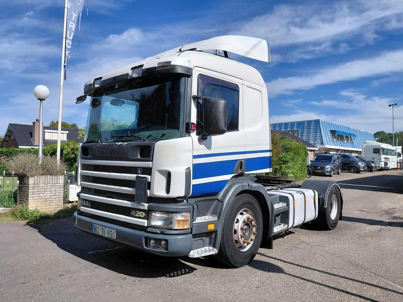 Scania P124-420 MANUAL + RETARDER !!!! 2 PIPES !!!! - Tracteur routier: photos 1 Scania P124-420 MANUAL + RETARDER !!!! 2 PIPES !!!! - Tracteur routier: photos 1
