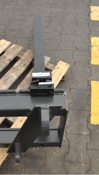 METAL-TECHNIK Paleciak / Frame with pallet forks - Fourches pour Camion: photos 1 METAL-TECHNIK Paleciak / Frame with pallet forks - Fourches pour Camion: photos 1