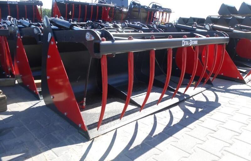 Metal-Technik Łycho-ktokodyl 1,2 m - Godet, Matériel d'ensilage pour Machine agricole: photos 1 Metal-Technik Łycho-ktokodyl 1,2 m - Godet, Matériel d'ensilage pour Machine agricole: photos 1